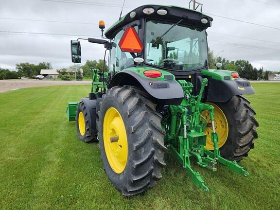 Image of John Deere 6110R equipment image 2