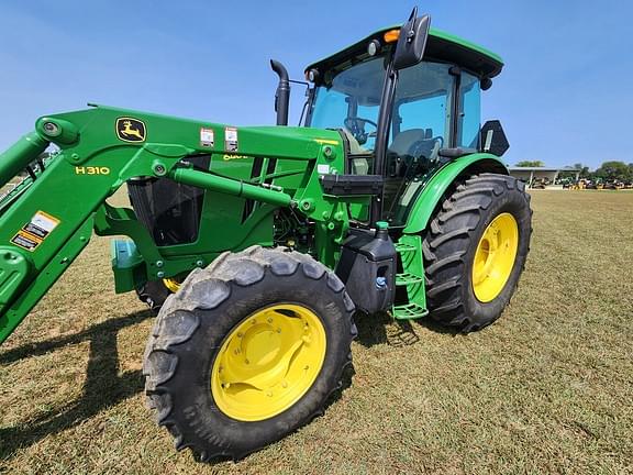 Image of John Deere 6120E equipment image 1