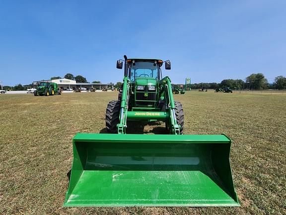 Image of John Deere 6120E equipment image 3