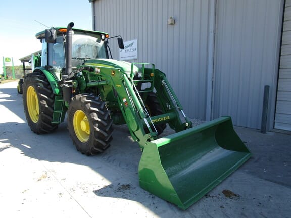 Main image John Deere 6120E