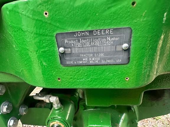 Image of John Deere 6120E equipment image 2