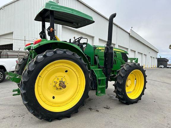 Image of John Deere 6120M equipment image 4