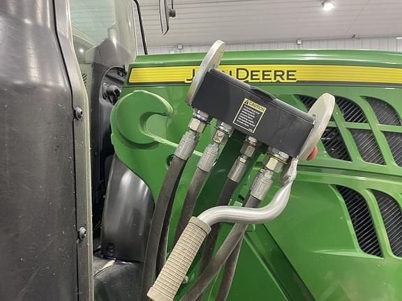 Image of John Deere 6120M equipment image 2