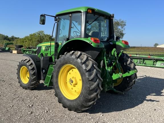 Image of John Deere 6120M equipment image 1