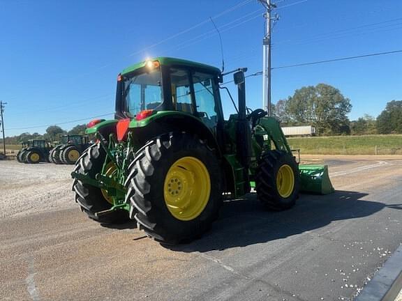 Image of John Deere 6120M equipment image 4