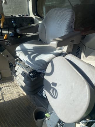 Image of John Deere 6120M equipment image 3