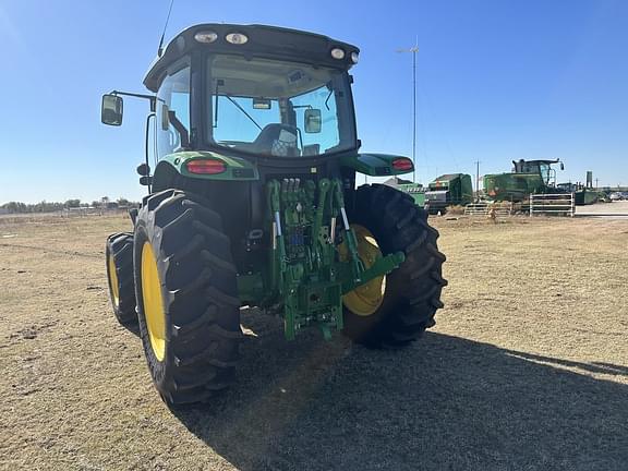 Image of John Deere 6120R equipment image 3