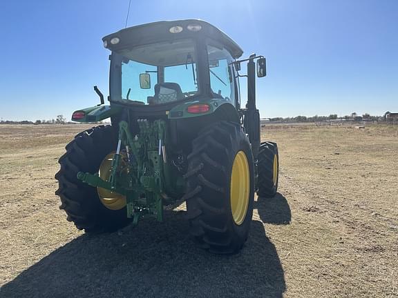 Image of John Deere 6120R equipment image 4