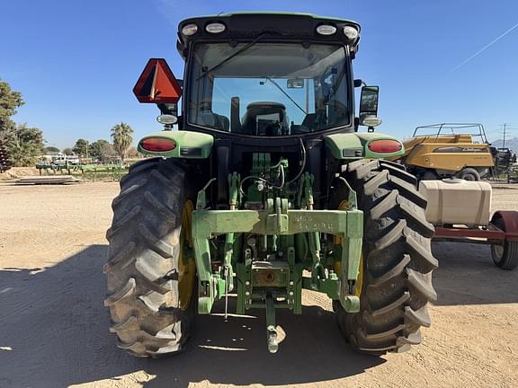 Image of John Deere 6120R equipment image 4