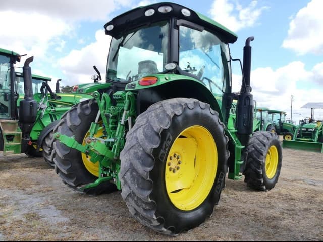Image of John Deere 6120R equipment image 2