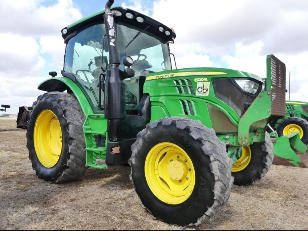 2019 John Deere 6120R Equipment Image0