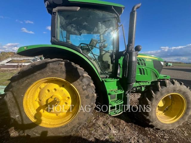 Image of John Deere 6120R equipment image 1