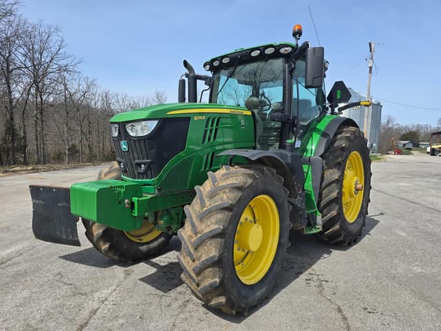 Image of John Deere 6215R equipment image 1