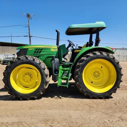 Image of John Deere 6130M equipment image 1