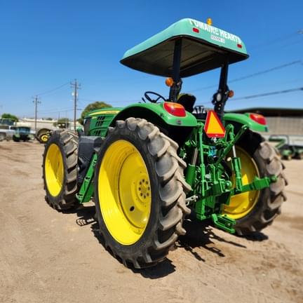Image of John Deere 6130M equipment image 2