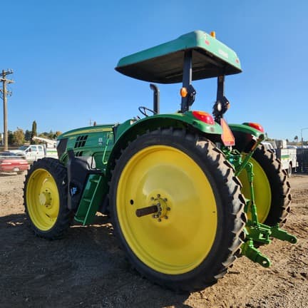 Image of John Deere 6130M equipment image 4