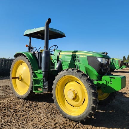 2019 John Deere 6130M Equipment Image0