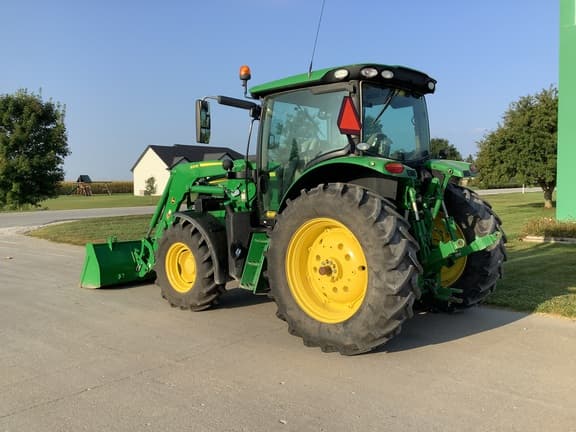 Image of John Deere 6130R equipment image 3