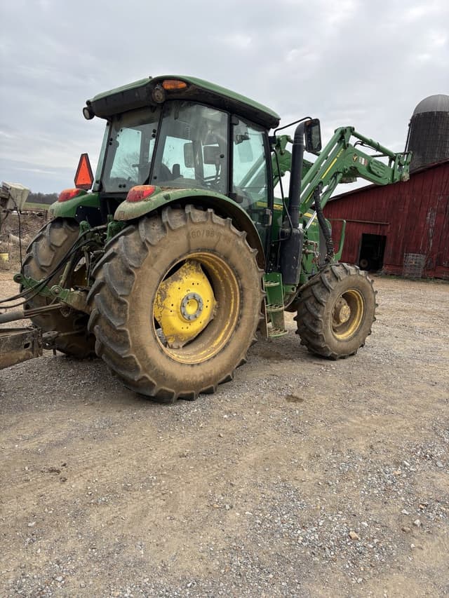 Image of John Deere 6135E equipment image 2