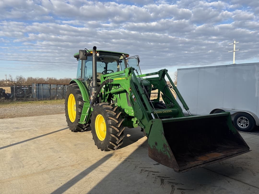 Image of John Deere 6135E Primary image