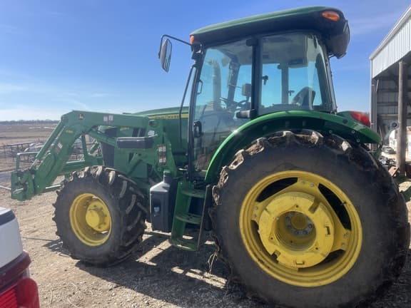 Image of John Deere 6135E equipment image 1