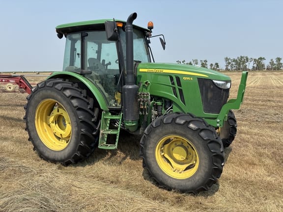 2019 John Deere 6135E Equipment Image0