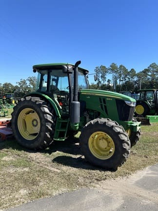 2019 John Deere 6135E Equipment Image0