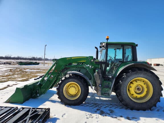 Image of John Deere 6145M equipment image 3