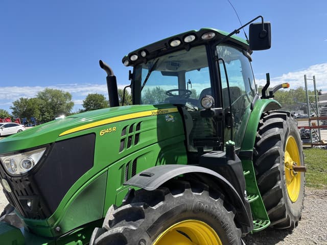 Image of John Deere 6145R equipment image 2