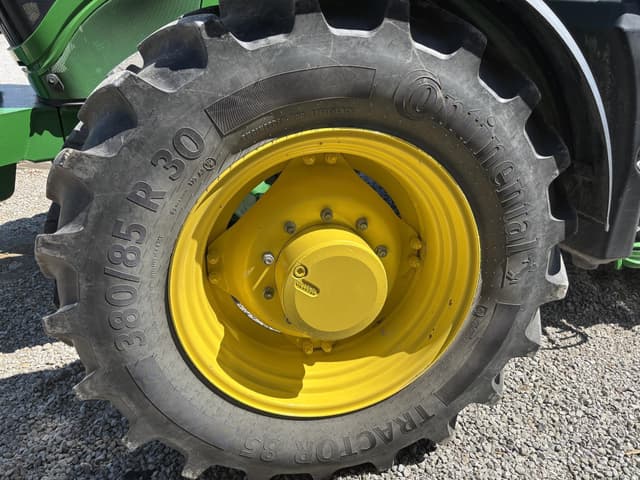 Image of John Deere 6145R equipment image 3