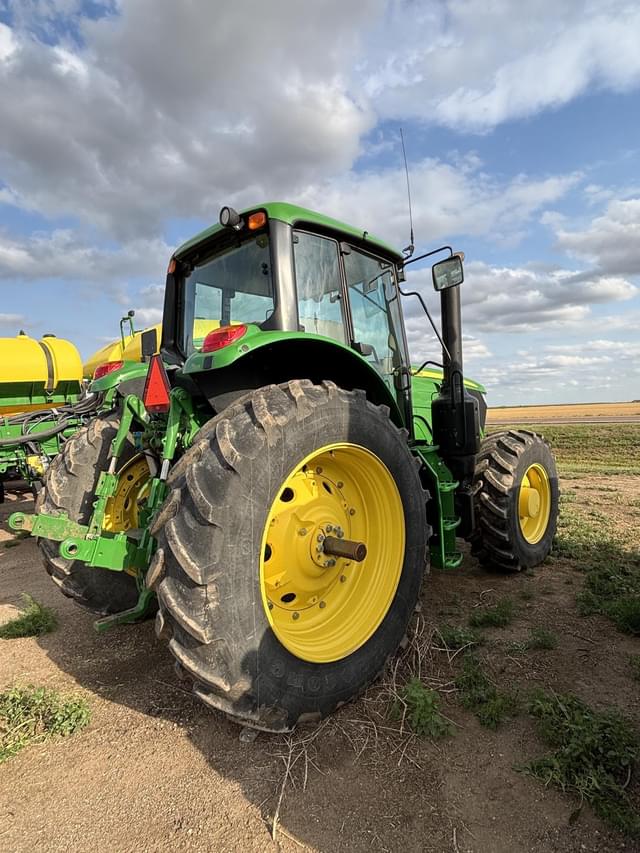 Image of John Deere 6155M equipment image 4