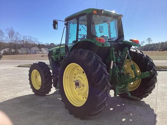 Image of John Deere 6155M equipment image 4