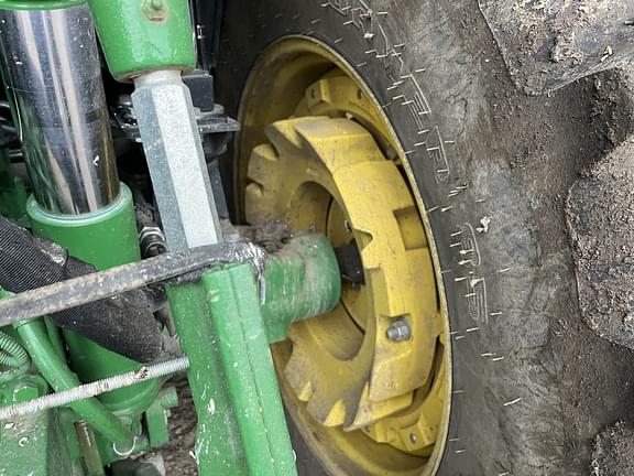 Image of John Deere 6155M equipment image 3