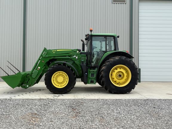 Image of John Deere 6155M equipment image 2