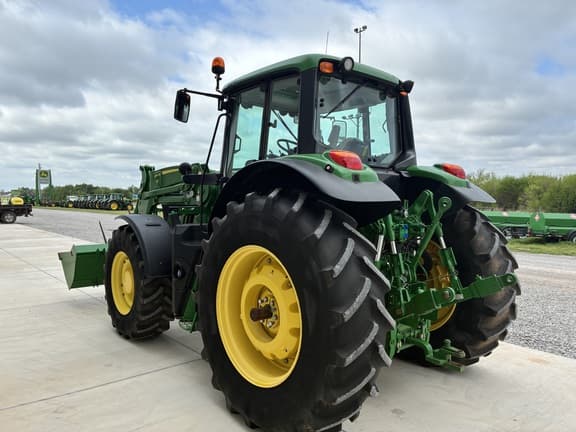 Image of John Deere 6155M equipment image 4