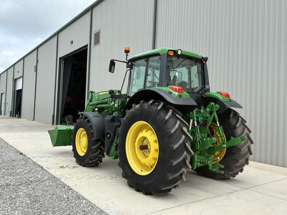 Image of John Deere 6155M equipment image 3