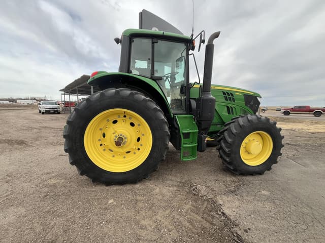 Image of John Deere 6155M equipment image 2