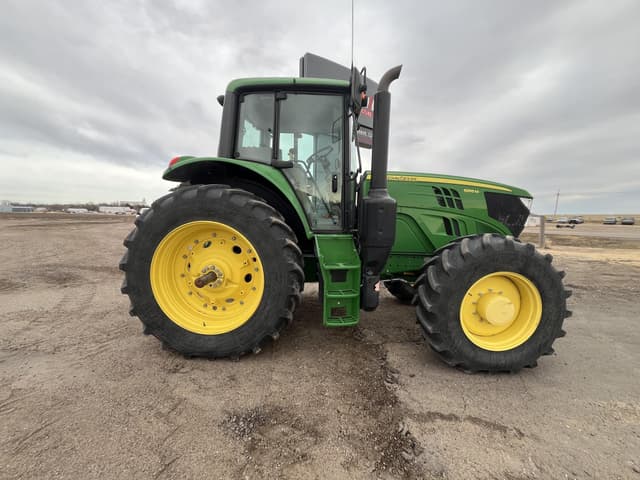 Image of John Deere 6155M equipment image 2