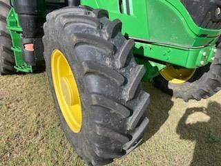 Image of John Deere 6155M equipment image 2