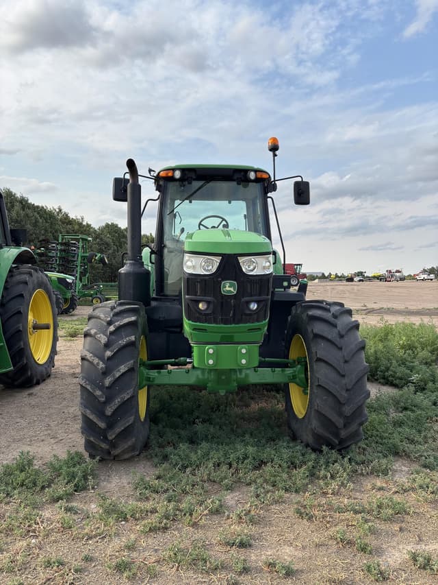 Image of John Deere 6155M equipment image 1