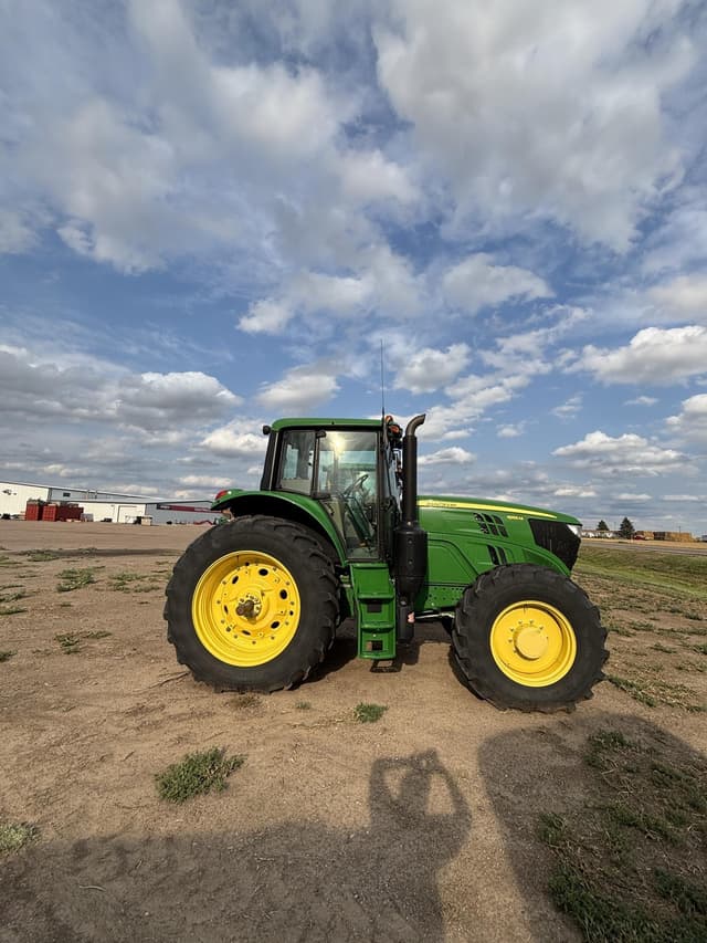 Image of John Deere 6155M equipment image 1