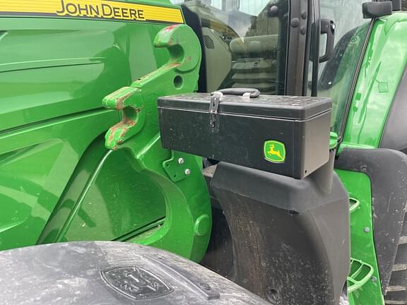 Image of John Deere 6155M equipment image 4