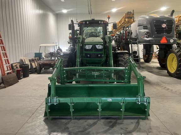 Image of John Deere 6155M equipment image 1
