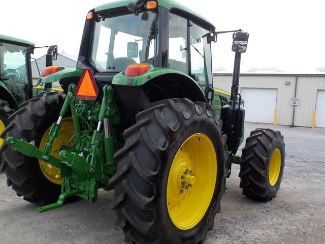 Image of John Deere 6155M equipment image 2