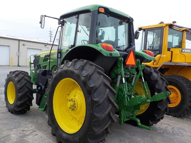 Image of John Deere 6155M equipment image 3