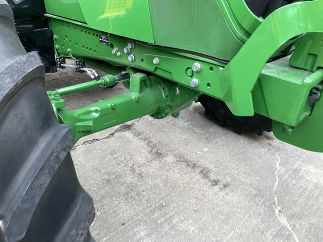 Image of John Deere 6155M equipment image 4