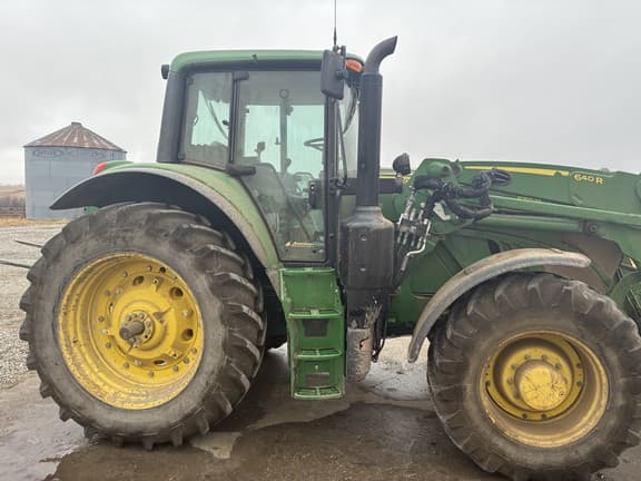 Image of John Deere 6155M equipment image 4
