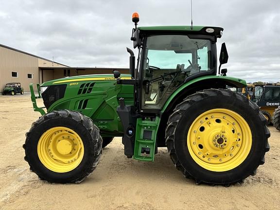 Image of John Deere 6155R equipment image 4