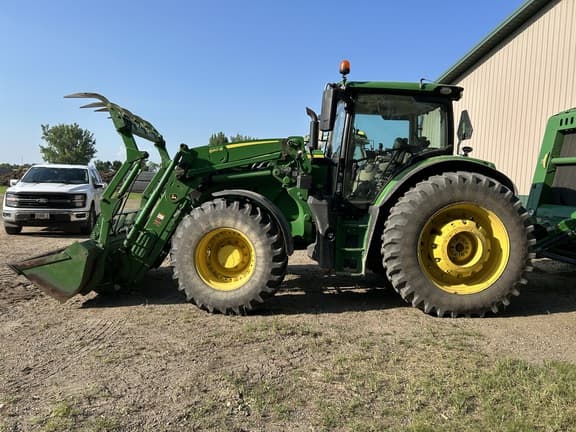 Image of John Deere 6155R equipment image 2