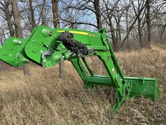 Image of John Deere 6155R equipment image 1
